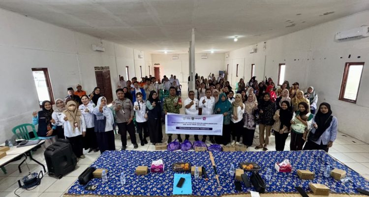 Dinas Pengendalian Penduduk dan Keluarga Berencana (DPPKB) Kutim menggelar layanan jemput bola bagi keluarga berisiko stunting (KRS) di BPU Desa Bumi Rapak, Kecamatan Kaubun, Rabu (12/8/2026). (Ist)