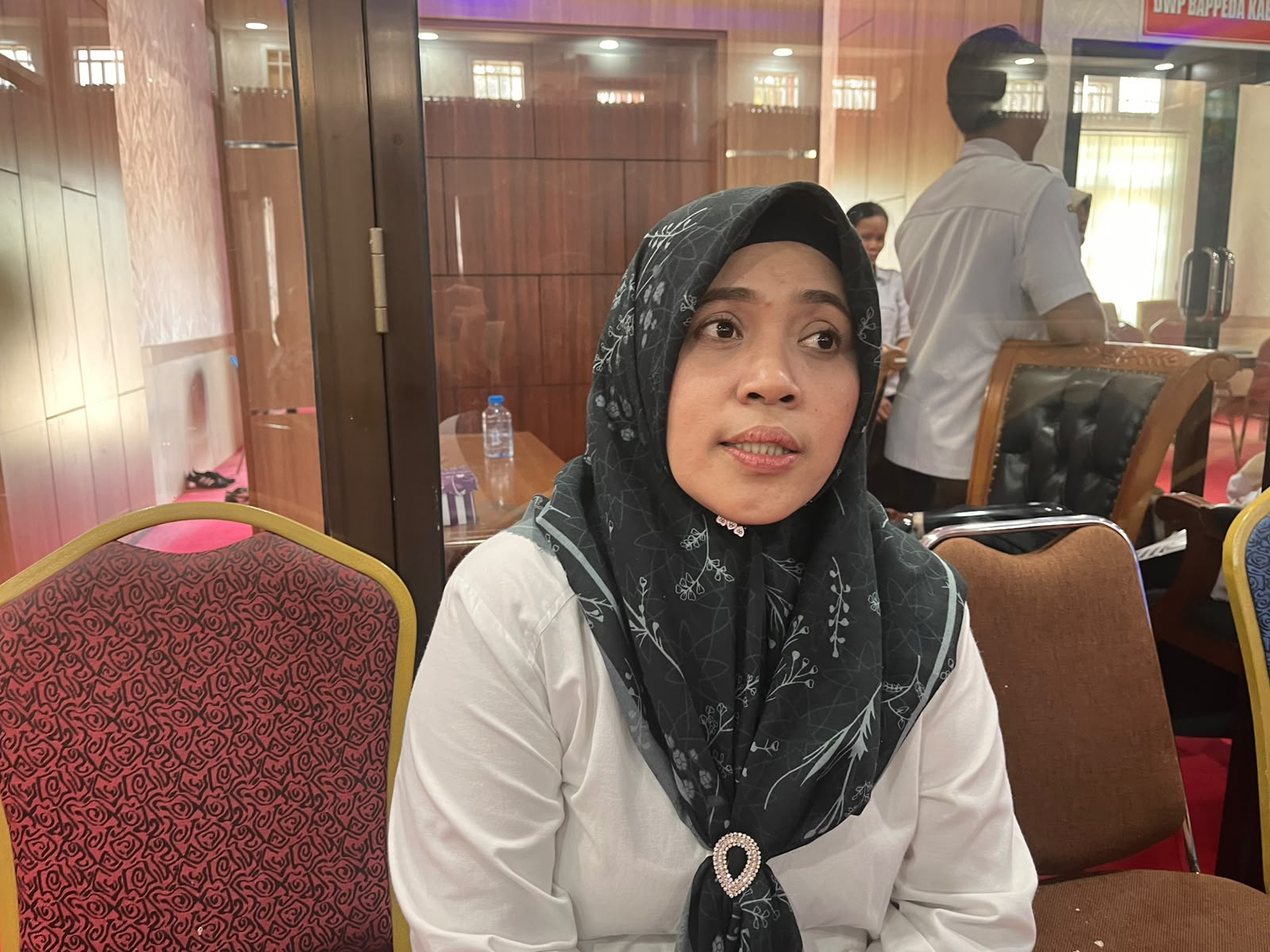 Staff DPPPA Kutim, Nurhaya, yang mewakili Kepala Bidang (Kabid) Pemenuhan Hak Anak DPPPA Kutim, Rita Winarni. (Ist)